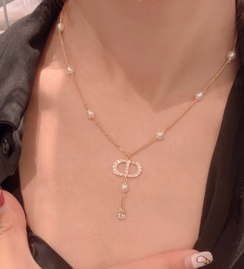 chr1st1an D10r necklaces